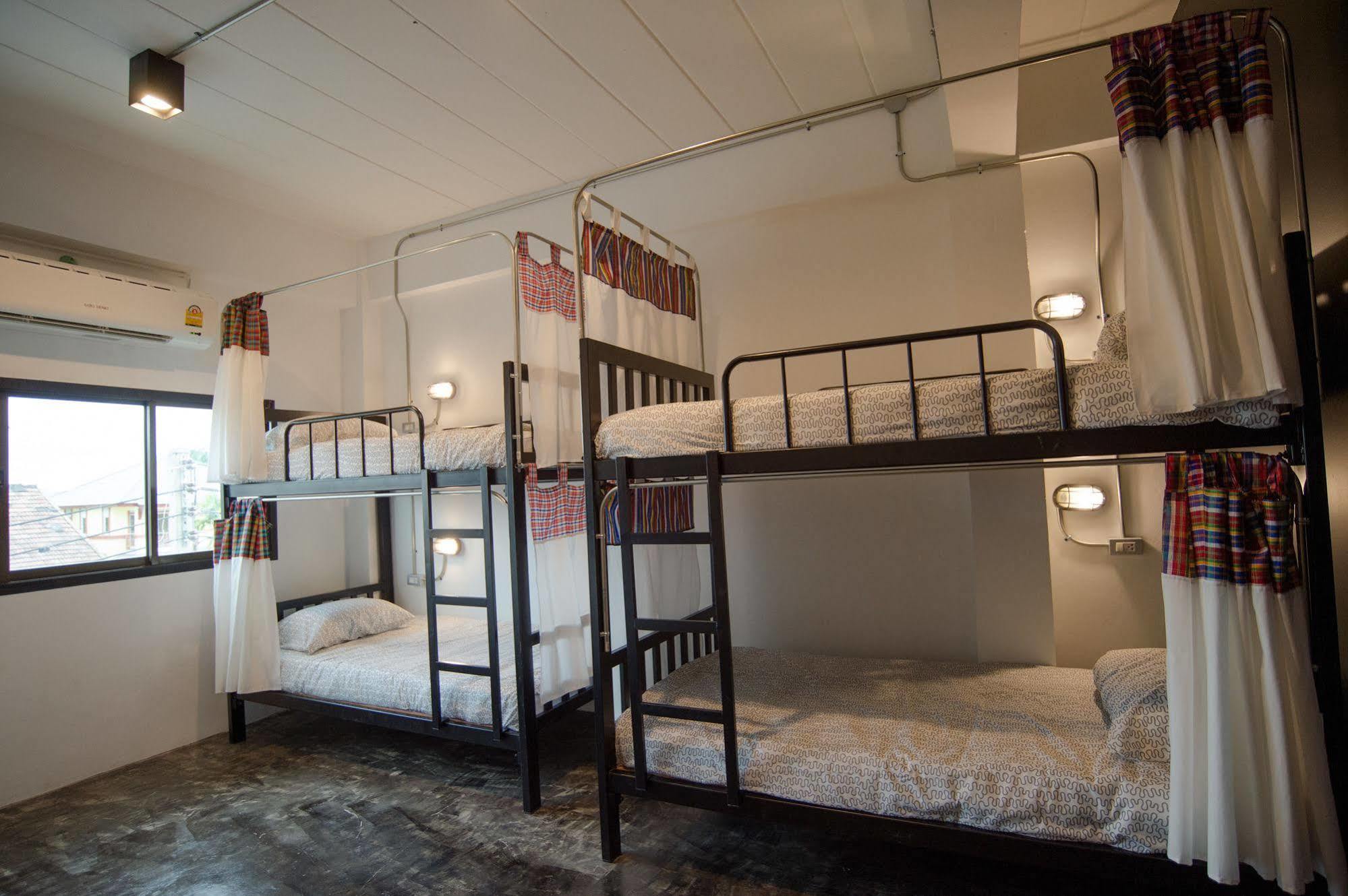 Allsum Hostel Phranakhonszi Ajutthaja Kültér fotó