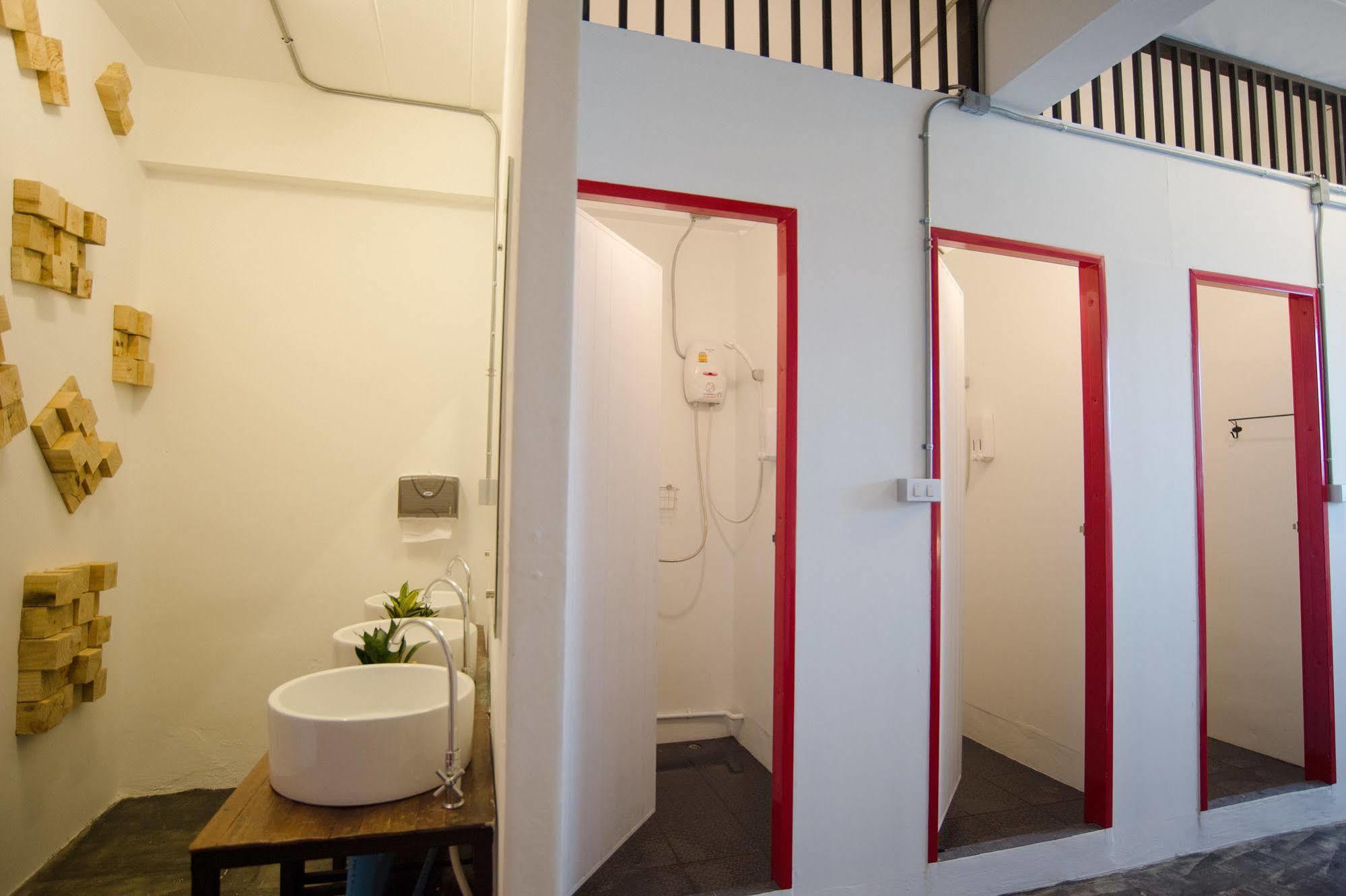Allsum Hostel Phranakhonszi Ajutthaja Kültér fotó