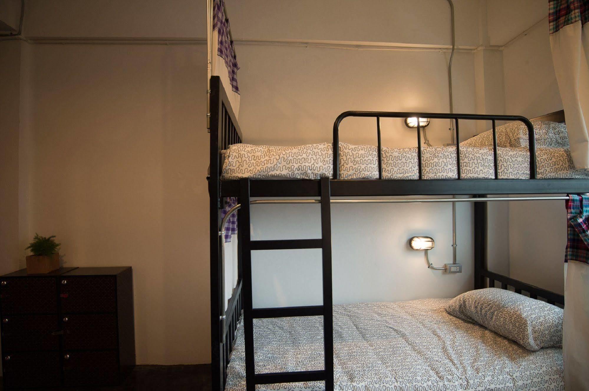Allsum Hostel Phranakhonszi Ajutthaja Kültér fotó